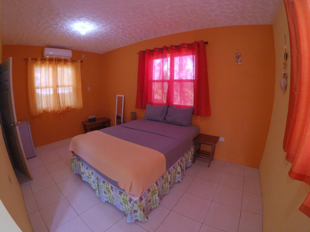 Fish Tobago Guesthouse Buccoo Bagian luar foto