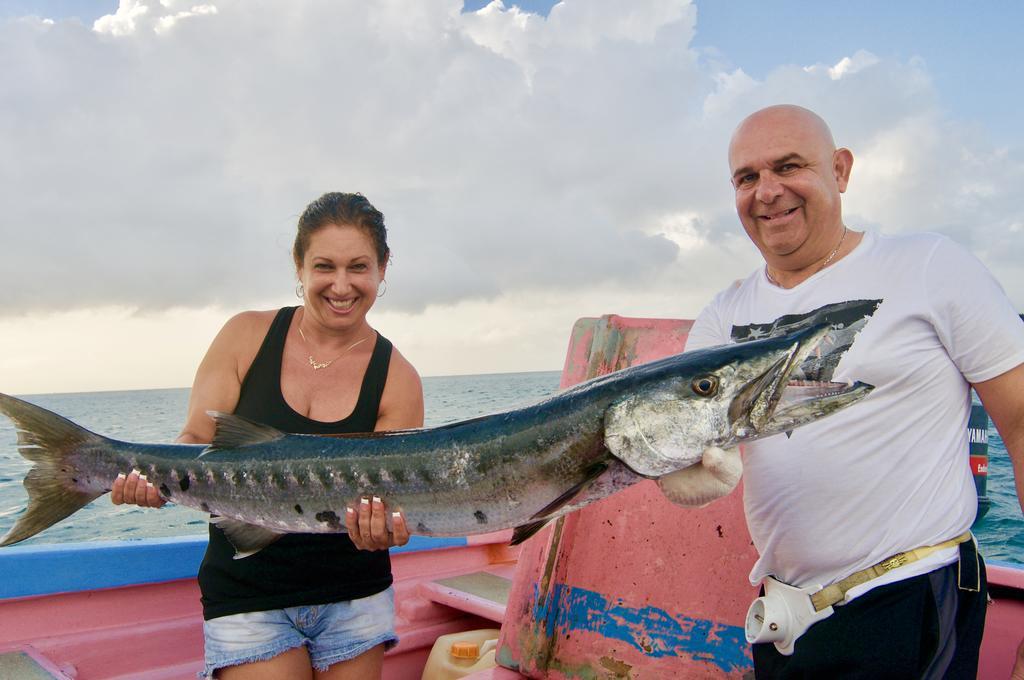 Fish Tobago Guesthouse Buccoo Bagian luar foto